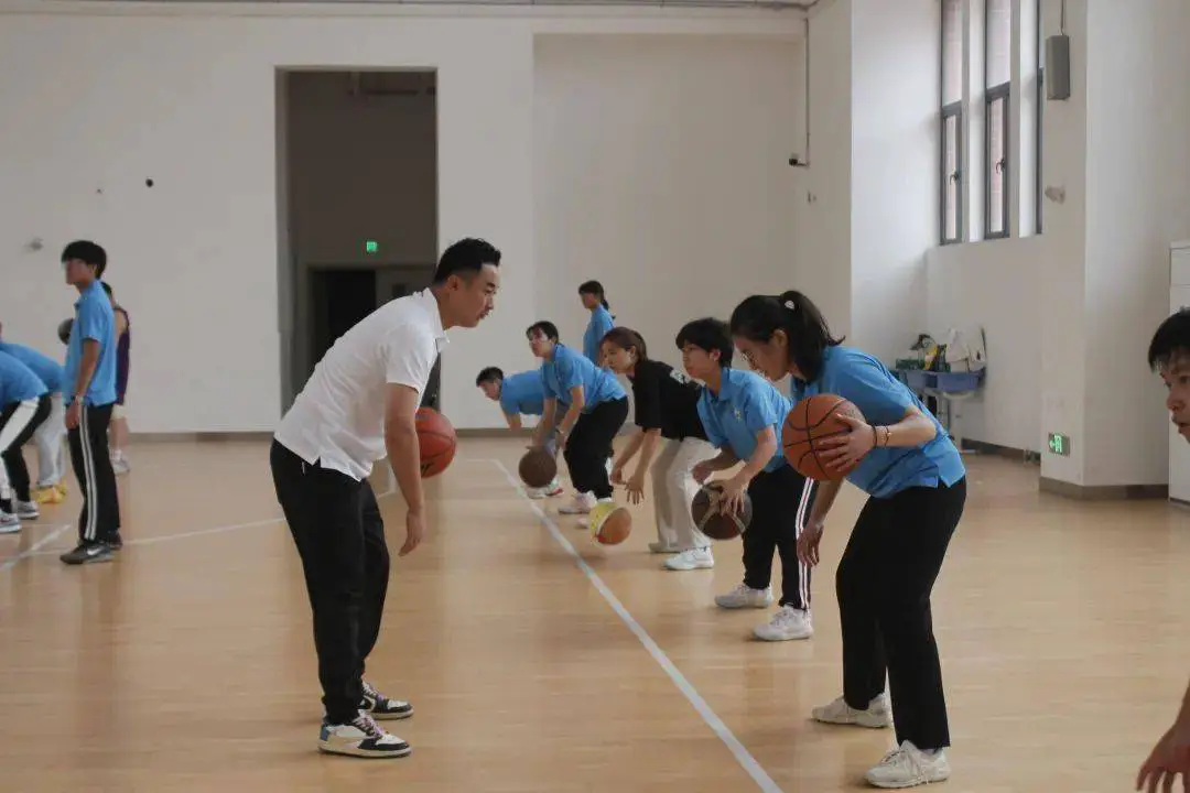 制定篮球交流计划以促进个人技能发展的方法_2
